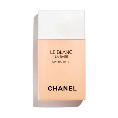 chanel le blanc brightening makeup base rosse|LE BLANC LA BASE .